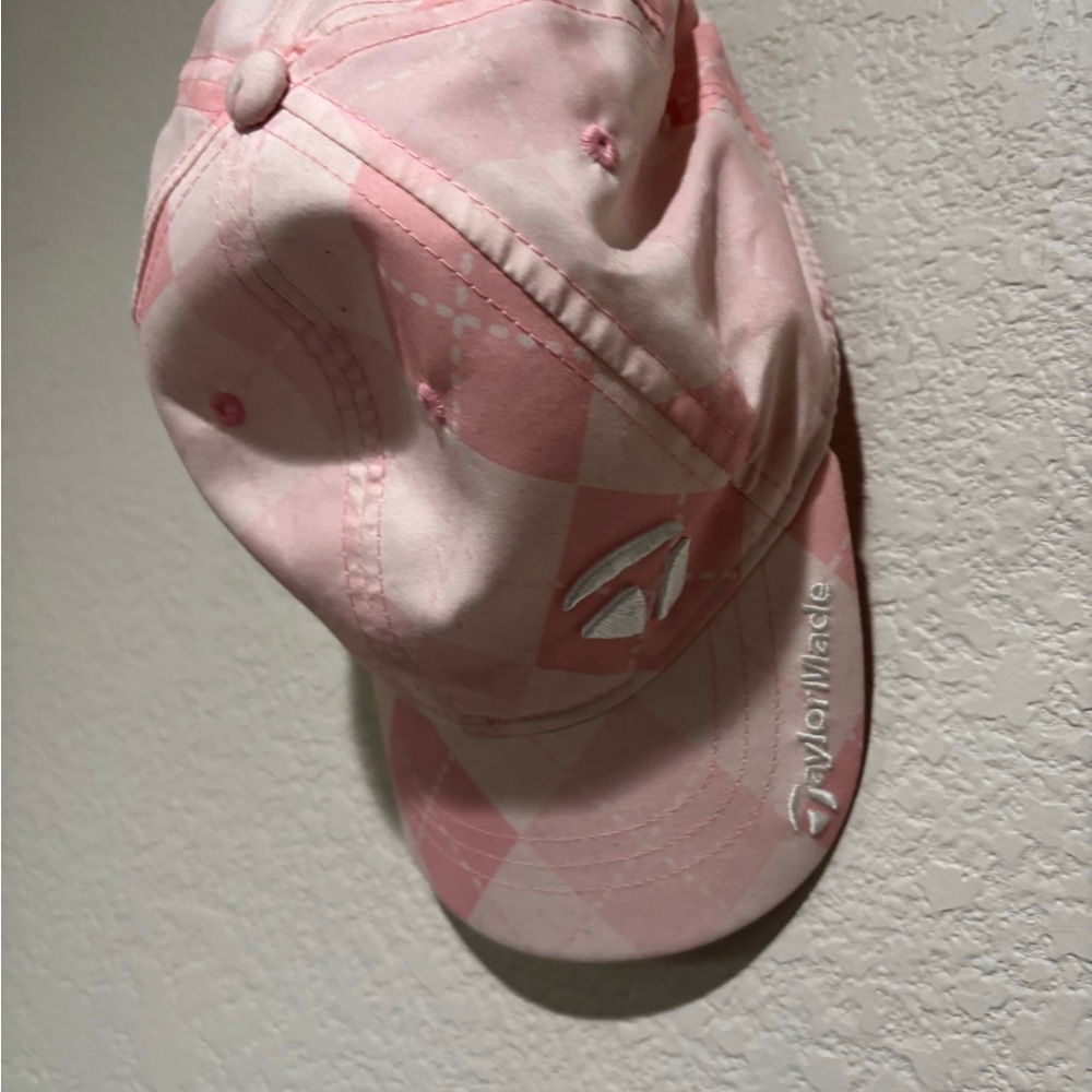 TaylorMade Women’s Pink Golfing Cap Hat